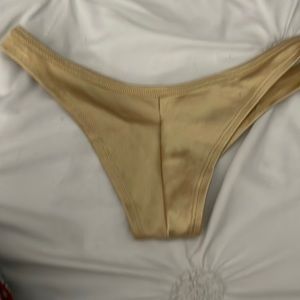 Bikini bottom (thong)